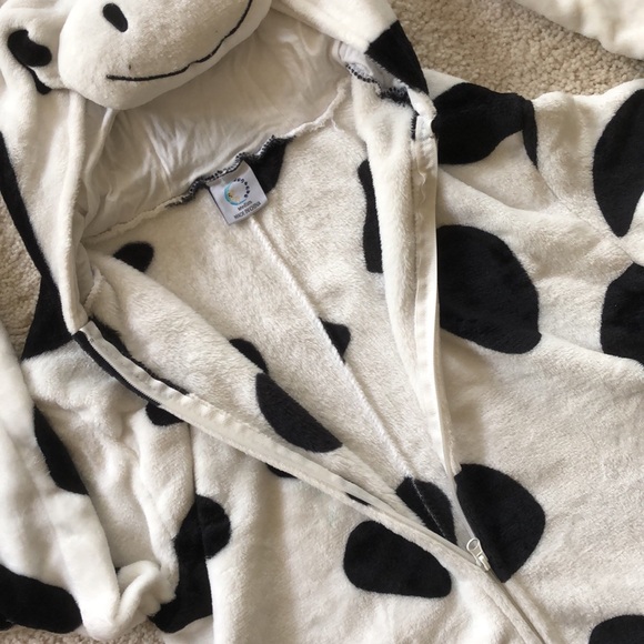 Adult Onesie Halloween Cow Costume - Picture 10 of 16